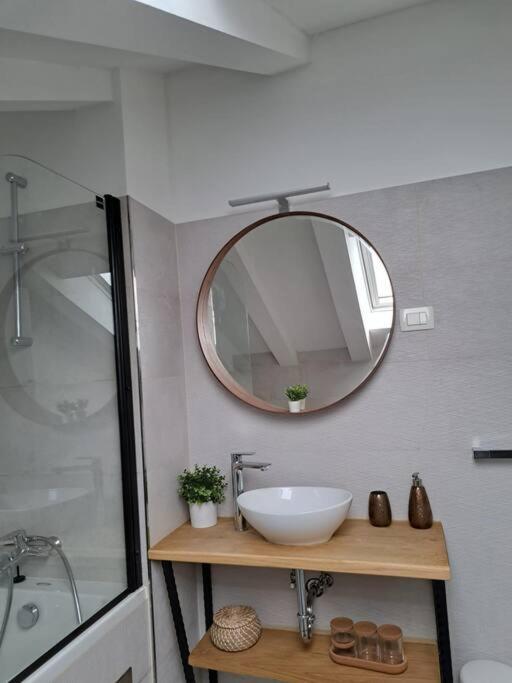 Grand Apartment *